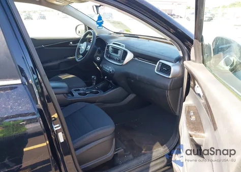 2016 Kia Sorento 2.4L L from USA, damaged, VIN 5XYPG4A38GG095955